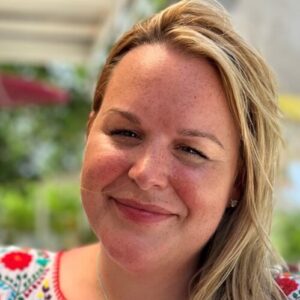 Sara Schmidt-Flores